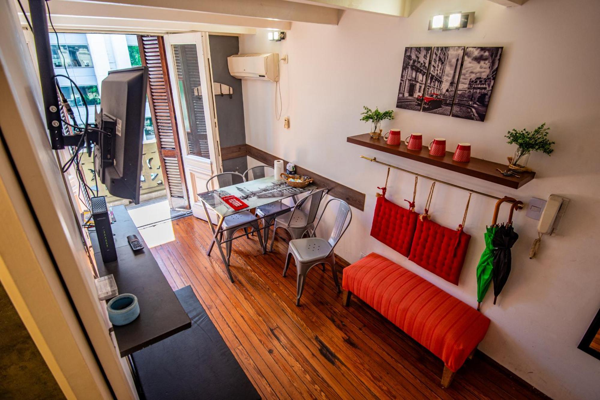 Duplex En Centro Historico Y Turistico Sobre Av De Mayo - Buenos Aires — Fotos 3